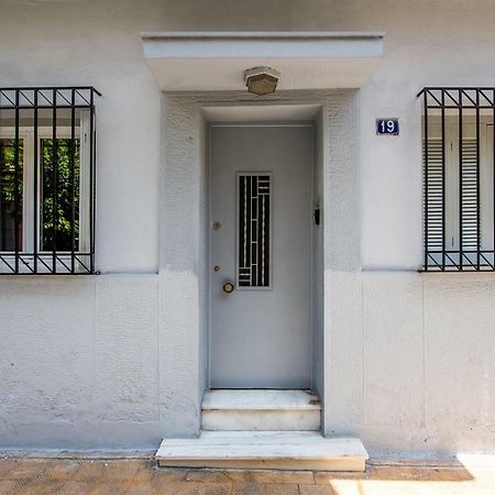 Grey Matter Apartment Atena Exterior foto